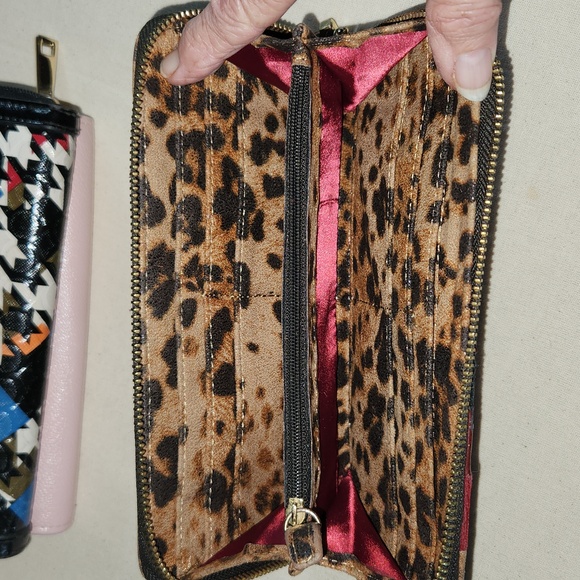 Wallets - Picture 4 of 13